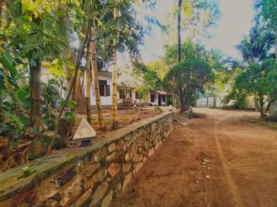 Weligama Imal Guest House Buitenkant foto