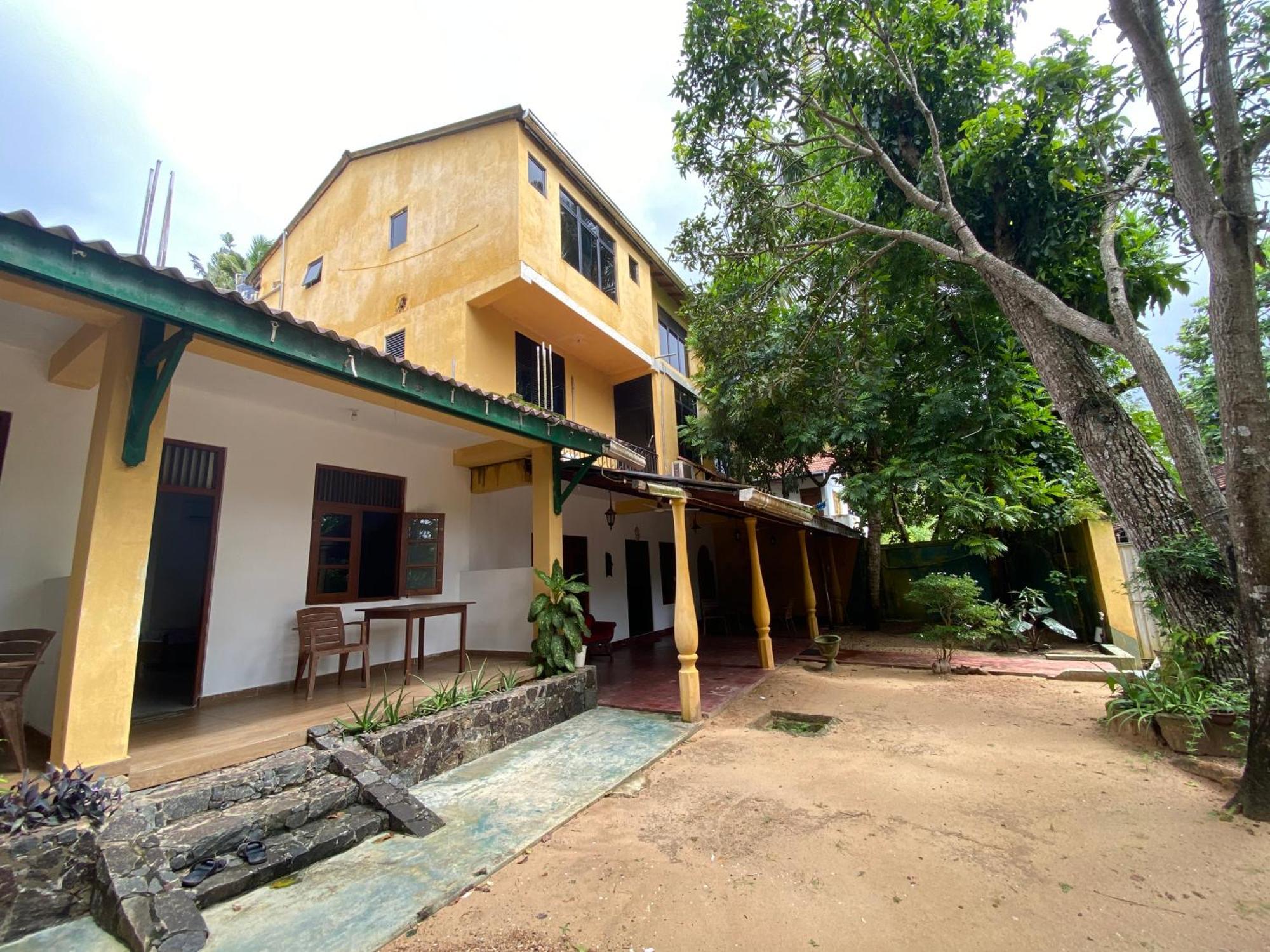 Weligama Imal Guest House Buitenkant foto